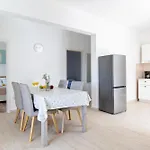 Ive 2 Apartamento