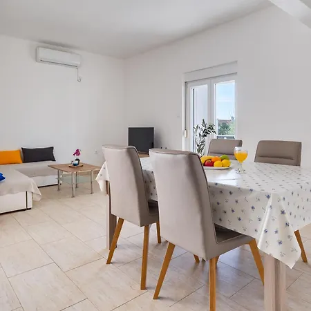 Apartament Ive 2 Kožino