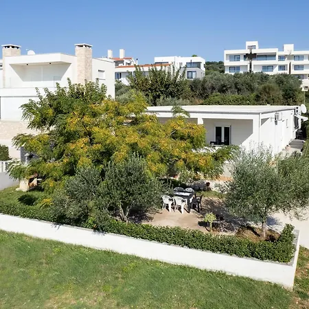 Apartament Ive 2 *